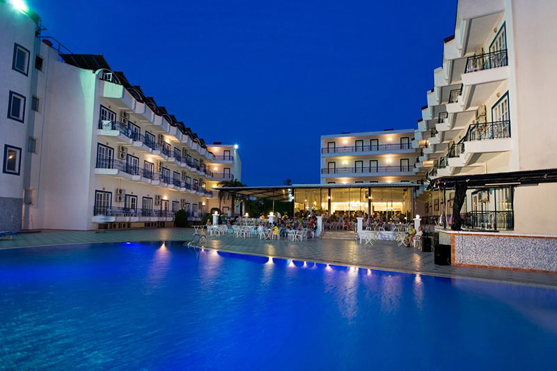 Larissa Blue Hotel Kiriş